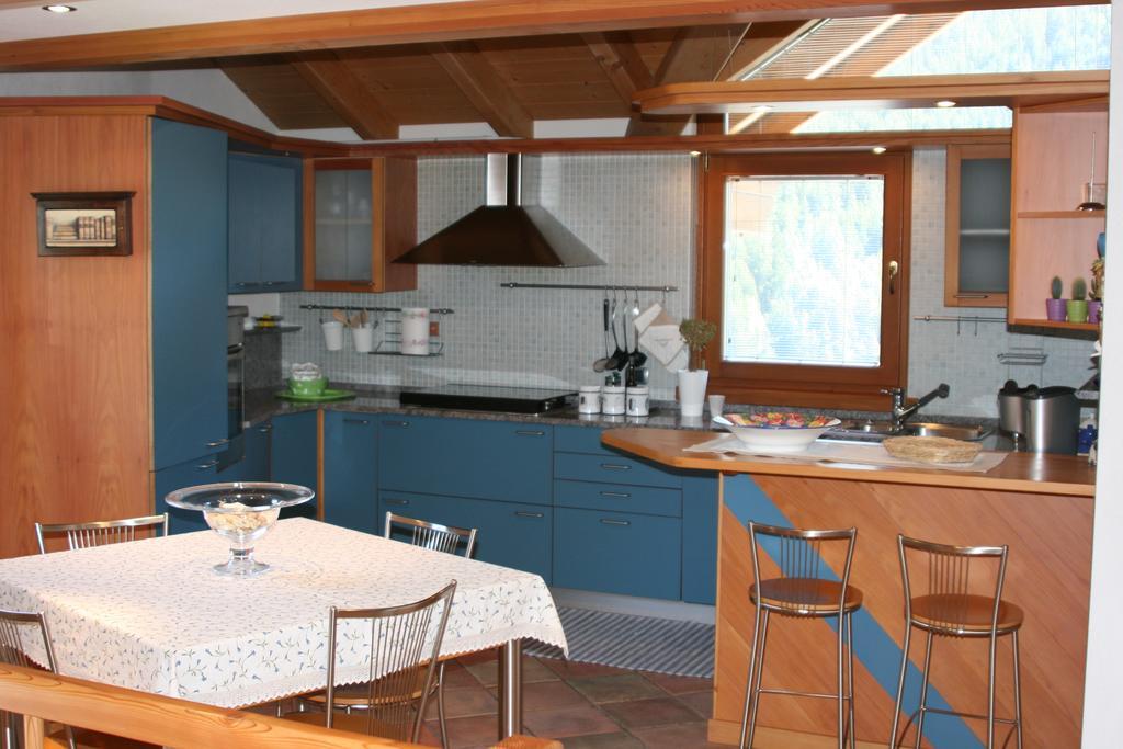 Apartamento Casa Lucia Isolaccia Habitación foto