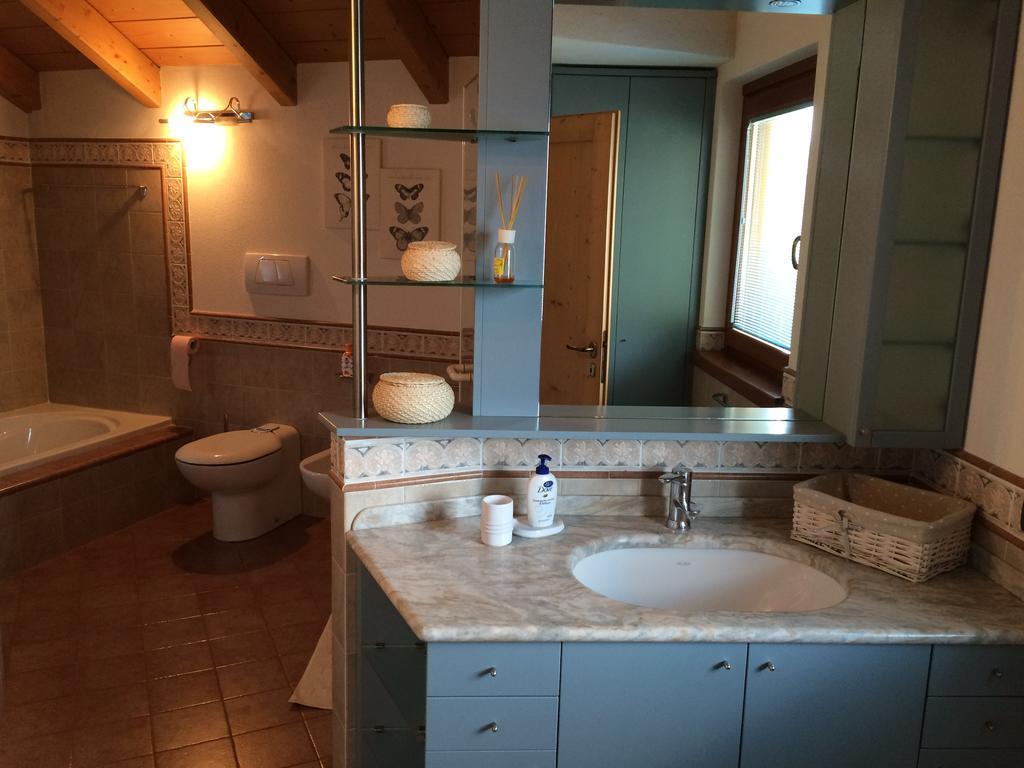 Apartamento Casa Lucia Isolaccia Habitación foto
